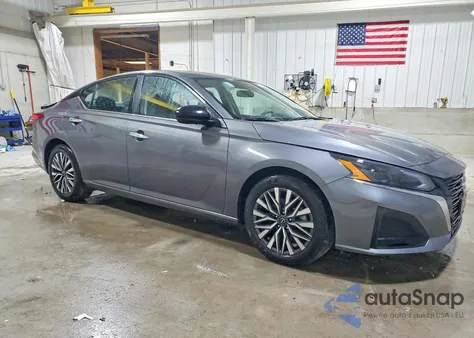 2025 Nissan Altima 2.5 Sv z USA, uszkodzony, nr VIN 1N4BL4DV5SN396760